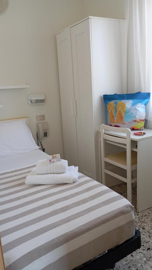 Hotel Raul Риччоне Екстер'єр фото